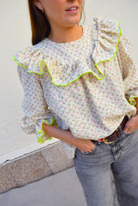 BLUSA  CONSTANZA - FLORECITAS FLUOR -