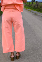 Load image into Gallery viewer, PANTALONES SOL -  VICHY FLUOR NARANJA -
